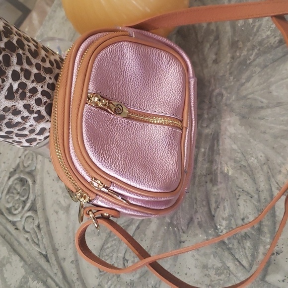 Valentina LEATHER CROSSBODY PINK PURSE ITALY NWOT - Picture 4 of 11
